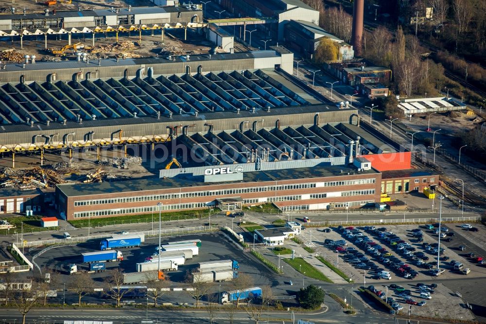 Bochum from above - Company grounds and facilities of Adam Opel AG works Bochum II in the East of Bochum in the state of North Rhine-Westphalia