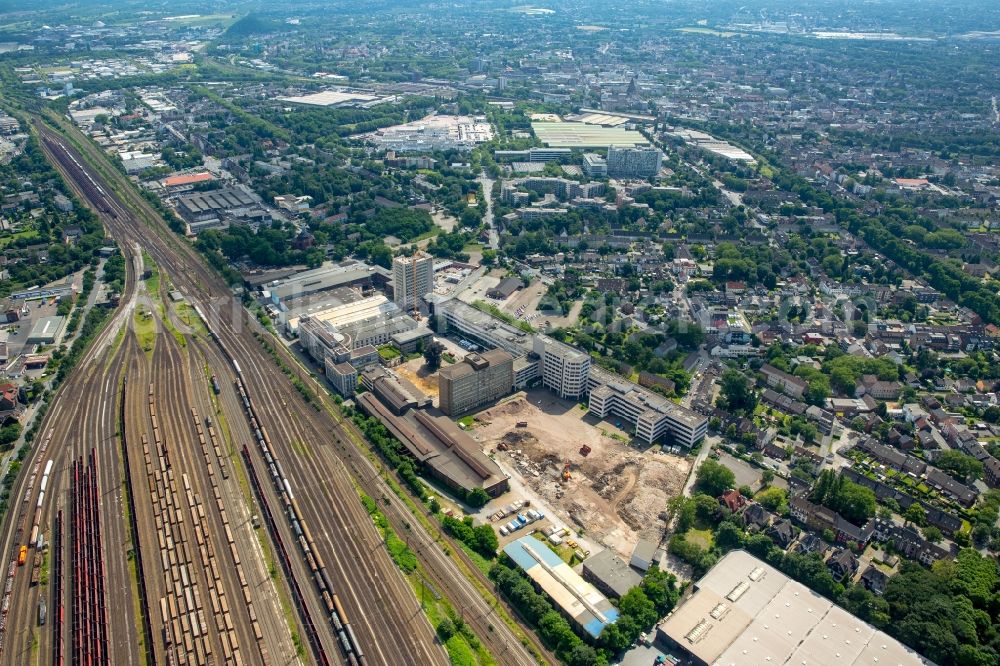 Aerial photograph Oberhausen - Premises of BABCOCK manufacturing center GmbH with warehouses, corporate buildings and production facilities in Oberhausen in North Rhine-Westphalia