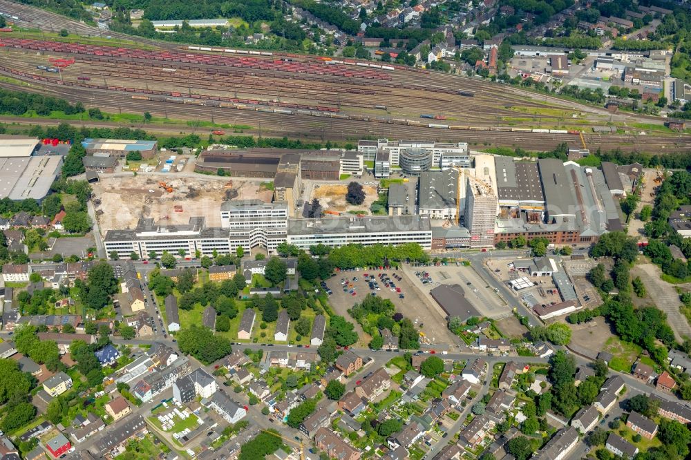 Aerial image Oberhausen - Premises of BABCOCK manufacturing center GmbH with warehouses, corporate buildings and production facilities in Oberhausen in North Rhine-Westphalia