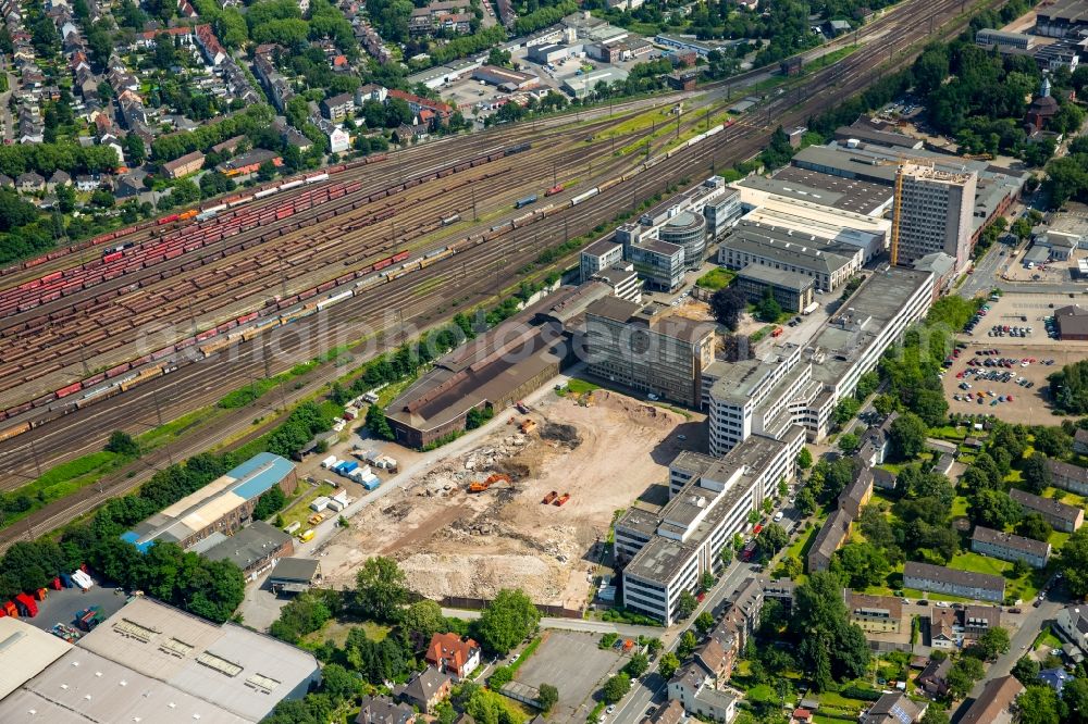 Aerial image Oberhausen - Premises of BABCOCK manufacturing center GmbH with warehouses, corporate buildings and production facilities in Oberhausen in North Rhine-Westphalia