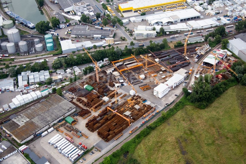 Mannheim from the bird's eye view: Company grounds and facilities of Baustahl- Armierungsgesellschaft Mannheim mbH in Mannheim in the state Baden-Wuerttemberg, Germany