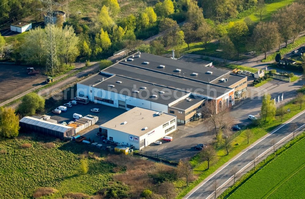 Hamm from the bird's eye view: Company premises of Belfor Dehade GmbH on Wittekindstrasse in the Bockum-Hoevel part of Hamm in the state of North Rhine-Westphalia