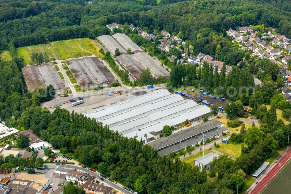 Aerial image Heiligenhaus - Premises of the Federal Agency for Technical Relief - logistics center Heiligenhaus - with warehouses and company buildings in Heiligenhaus in North Rhine-Westphalia