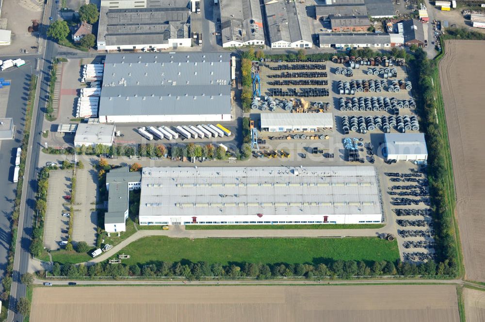 Aerial photograph Wunstorf - Blick auf das Firmengelände der Firma BRUGG Rohrsysteme GmbH an der Adolf Oesterheld Str. 31 in 32515 Wunstorf. Das Unternehmen ist Spezialanbieter für Rohrsysteme zum Transport von Flüssigkeiten , Gasen und Wärme. Premises of the company in Brugg Pipe Systems Inc. in Wunstorf / Lower Saxony - Germany.