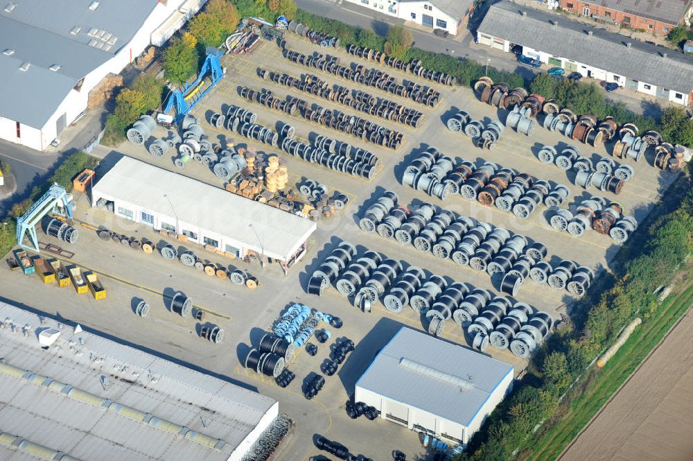 Aerial image Wunstorf - Blick auf das Firmengelände der Firma BRUGG Rohrsysteme GmbH an der Adolf Oesterheld Str. 31 in 32515 Wunstorf. Das Unternehmen ist Spezialanbieter für Rohrsysteme zum Transport von Flüssigkeiten , Gasen und Wärme. Premises of the company in Brugg Pipe Systems Inc. in Wunstorf / Lower Saxony - Germany.