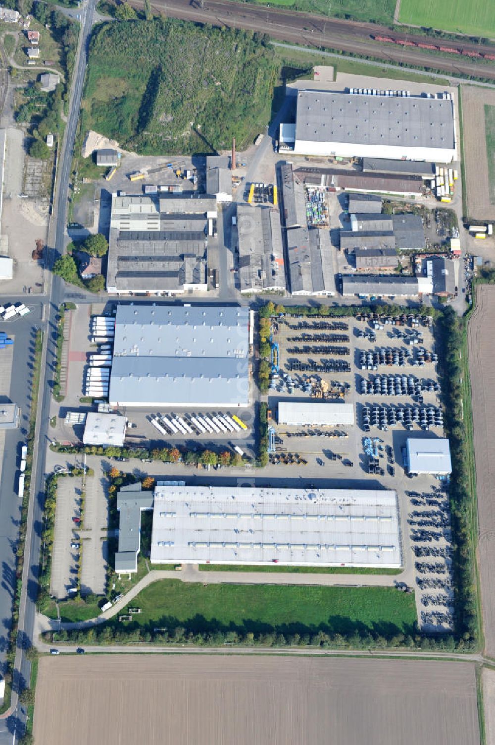 Wunstorf from above - Blick auf das Firmengelände der Firma BRUGG Rohrsysteme GmbH an der Adolf Oesterheld Str. 31 in 32515 Wunstorf. Das Unternehmen ist Spezialanbieter für Rohrsysteme zum Transport von Flüssigkeiten , Gasen und Wärme. Premises of the company in Brugg Pipe Systems Inc. in Wunstorf / Lower Saxony - Germany.