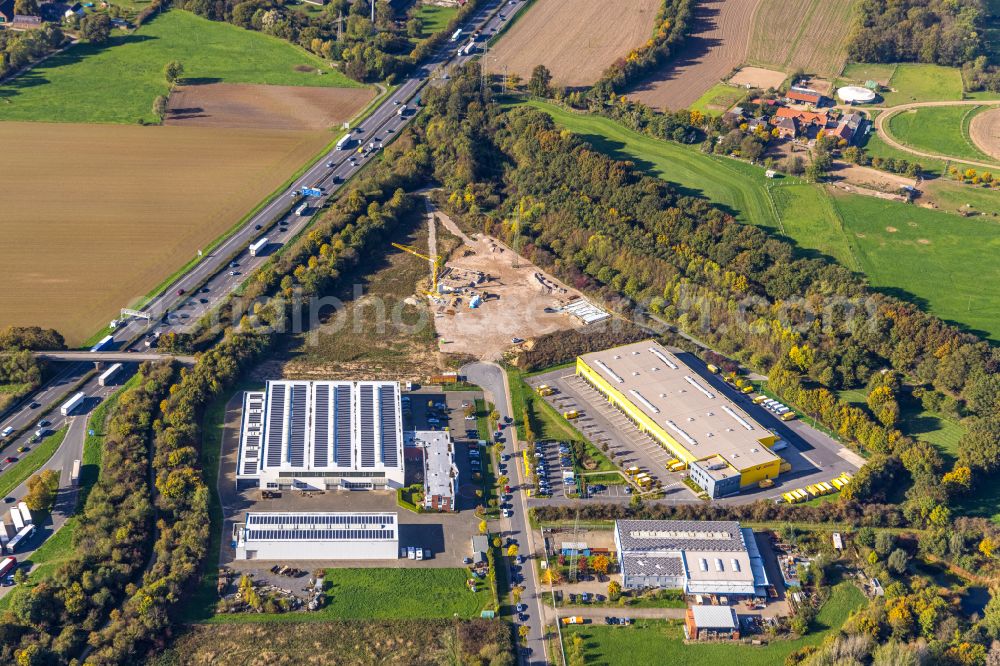 Aerial image Genend - Company premises of Fritz Fackert GmbH & Co. KG and DHL Delivery Duisburg GmbH and construction site on Heinrich-Hertz-Strasse in Genend in the state North Rhine-Westphalia, Germany