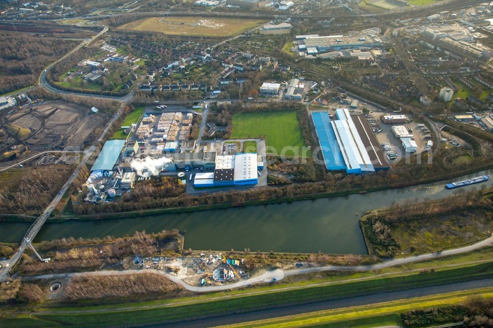 Aerial photograph Gelsenkirchen - Company grounds and facilities of GERO Gelsenkirchener Rohrhandelsgesellschaft mbH und der Papierfabrik Fritz Peters GmbH & Co. KG in Gelsenkirchen in the state North Rhine-Westphalia