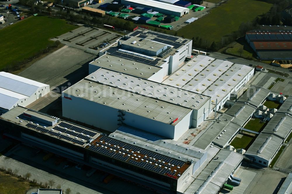 Monheim from above - Company premises of Hama GmbH & Co KG - Schnaeppchenmarkt with halls, company buildings and production facilities on Hagenbucher Weg in Monheim in the state Bavaria, Germany