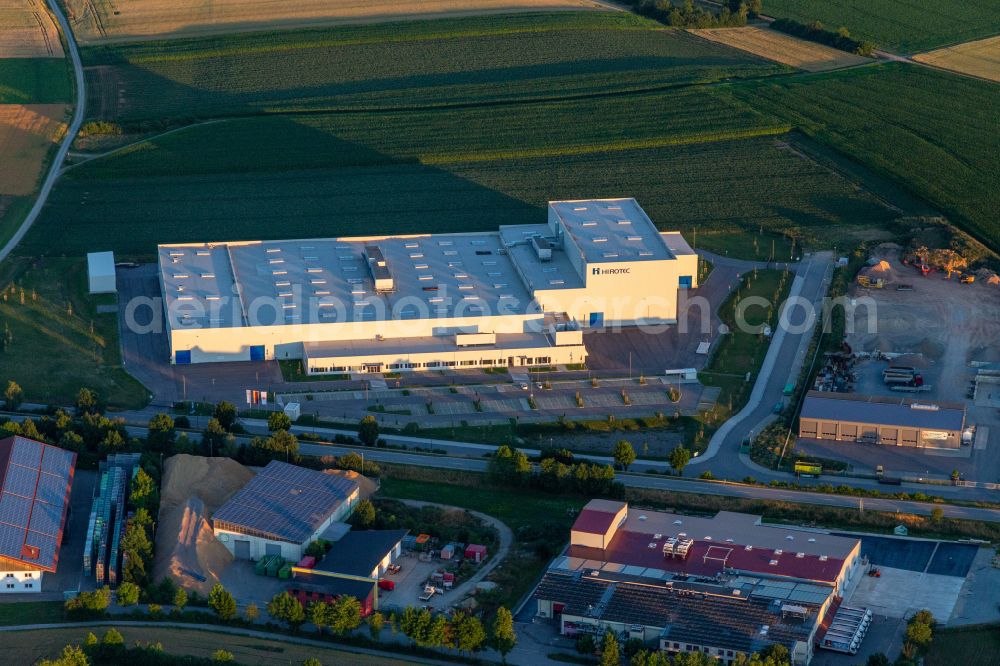 Geiselhöring from the bird's eye view: Company grounds and facilities of HIROTEC Manufacturing Deutschland GmbH in Geiselhoering in the state Bavaria, Germany