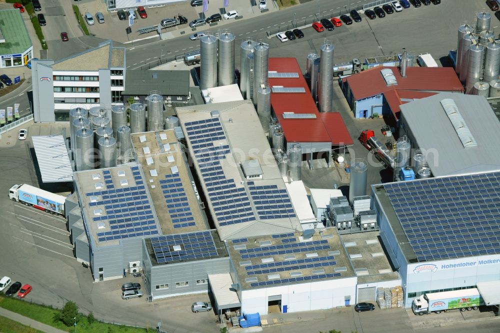 Schwäbisch Hall from the bird's eye view: Company grounds and facilities of the creamery Hohenloher Molkerei in Schwaebisch Hall in the state of Baden-Wuerttemberg