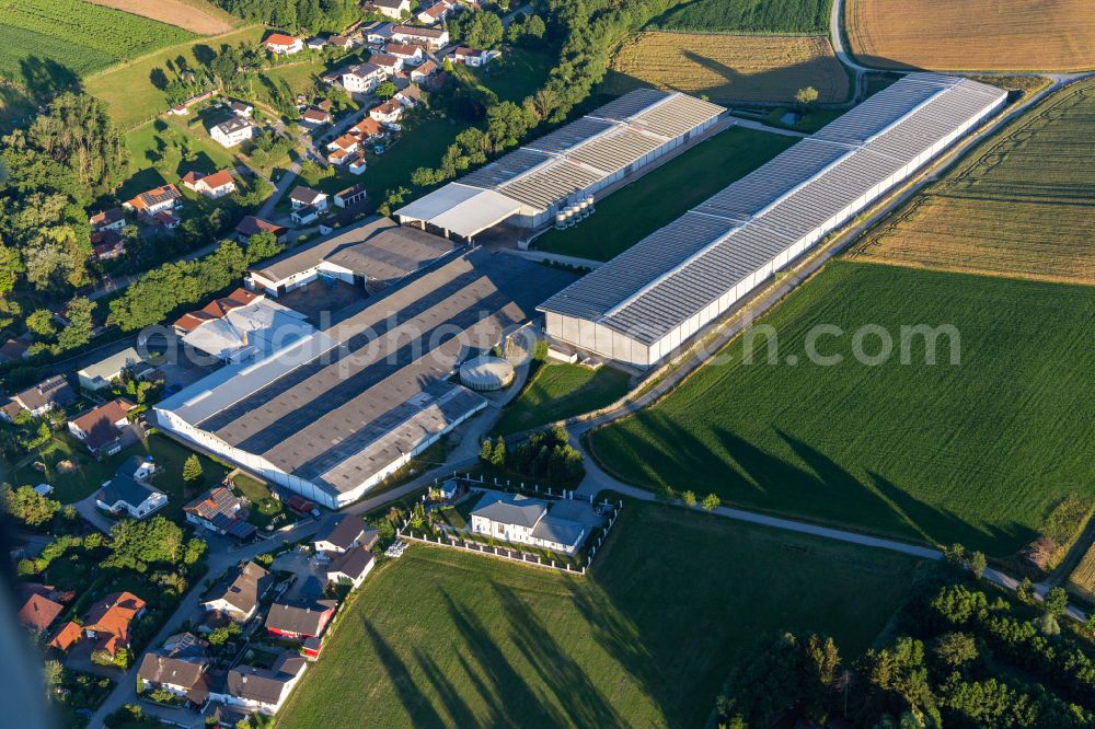 Aerial photograph Roßbach - Company grounds and facilities of Konservernfabrik Eggerstorfer GmbH on street Fabrikstrasse in Rossbach in the state Bavaria, Germany