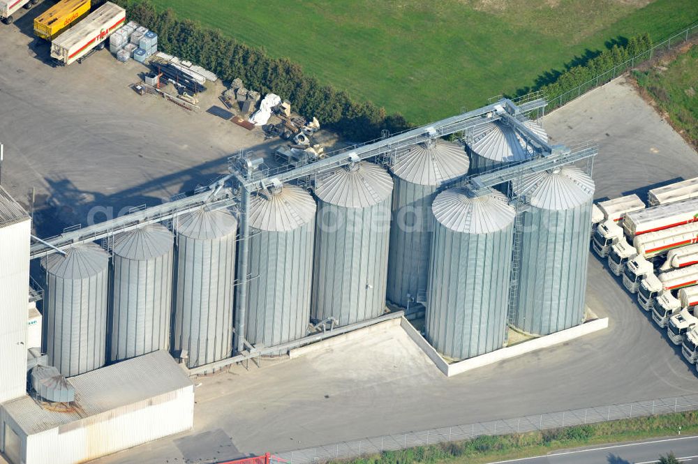 Aerial image Bawinkel - Blick auf das Firmengelände des Landhandels und Kraftfutterwerk der Tihen GmbH & Co KG in Bawinkel / Niedersachsen. Die Marke TIBA Kraftfutter ist in der deutschen und europäischen Tierzucht und Landwirtschaft weit verbreitet. Premises of Tihen GmbH & Co KG in Bawinkel / Lower Saxony. The brand TIBA feed is in the German and European animal breeding and farming is widespread.