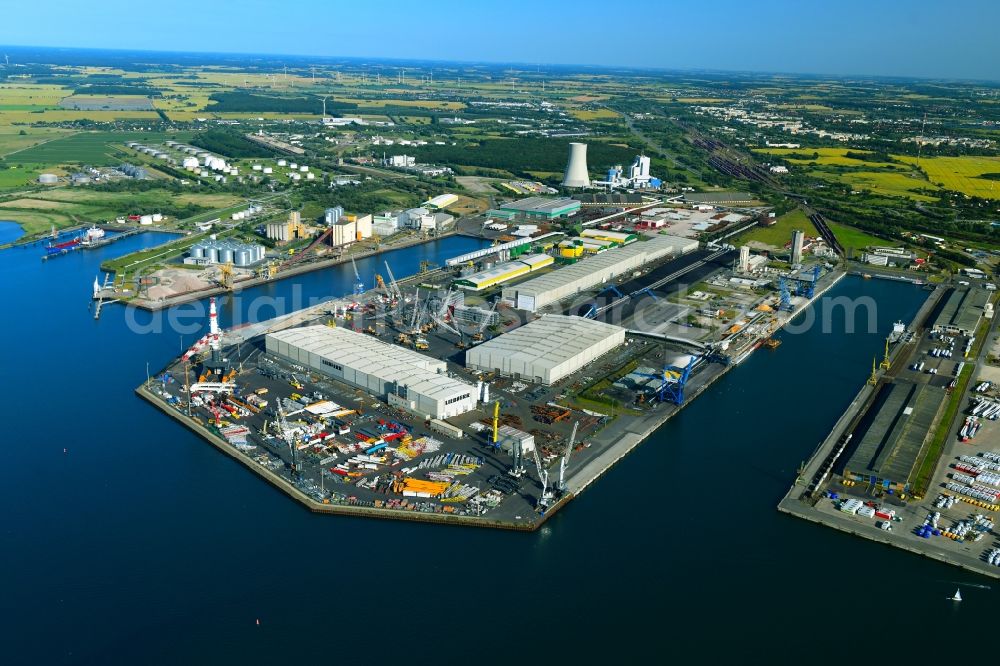 Aerial photograph Rostock - Company grounds and facilities of Liebherr-MCCtec GmbH in Rostock in the state Mecklenburg - Western Pomerania