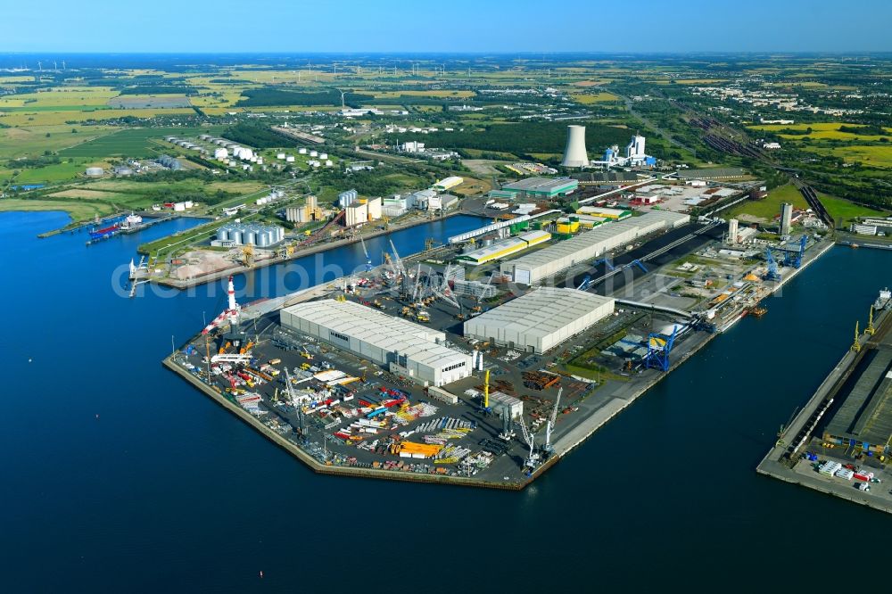 Rostock from above - Company grounds and facilities of Liebherr-MCCtec GmbH in Rostock in the state Mecklenburg - Western Pomerania