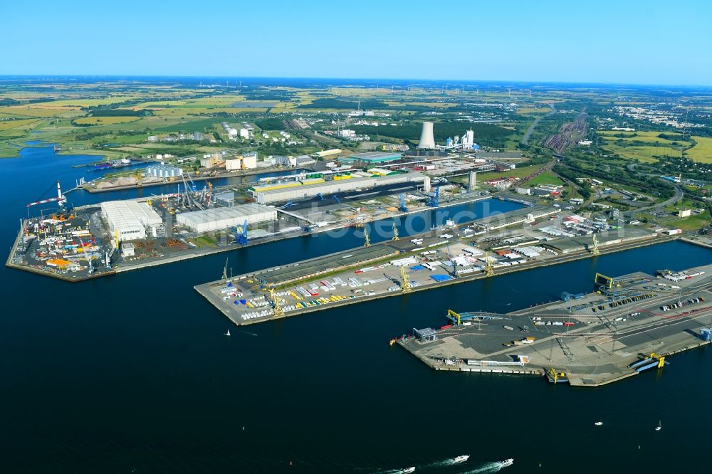 Rostock from the bird's eye view: Company grounds and facilities of Liebherr-MCCtec GmbH in Rostock in the state Mecklenburg - Western Pomerania