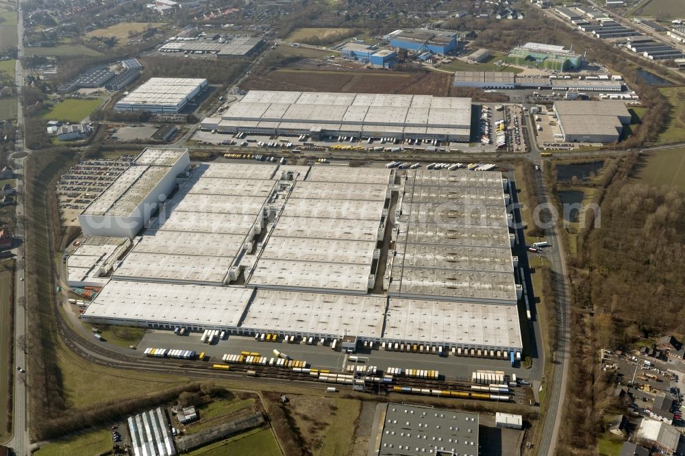 Aerial image Unna - Premises of the logistics center of DHL Solutions Retail GmbH, a logistics company DHL at the Gießerstraße in Unna in the Ruhr area in North Rhine-Westphalia