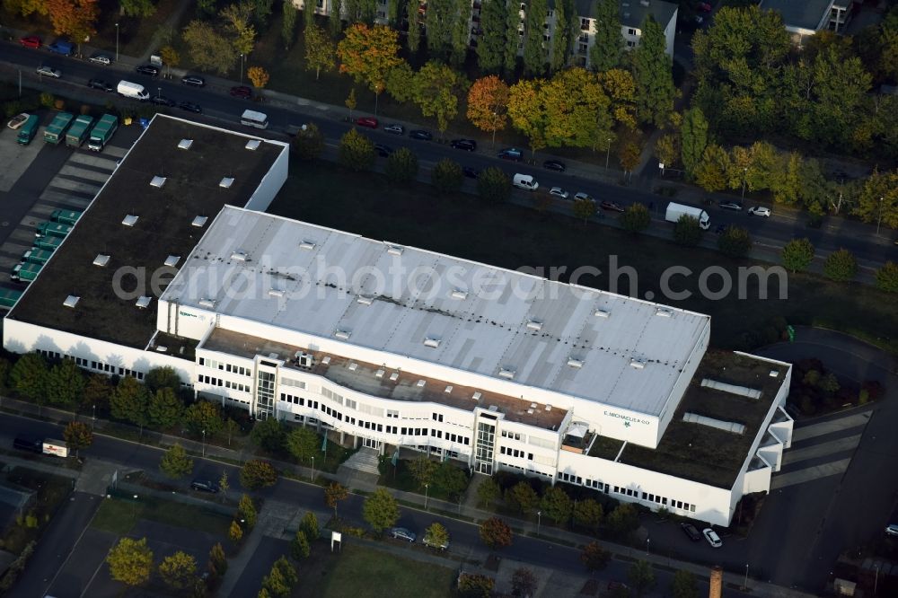 Berlin from above - Company grounds and facilities of the paper wholesaler Igepa group co-founder E.Michaelis & Co. in the Tabbertstrasse in Berlin