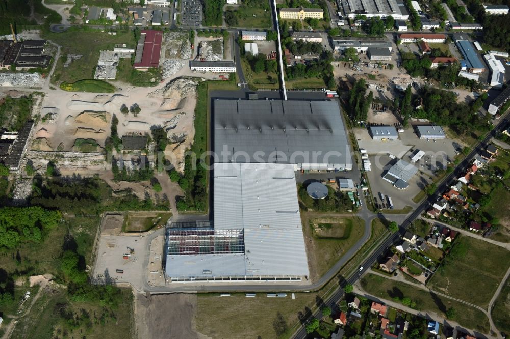 Fürstenwalde/Spree from above - Industrial and commercial area of R F L Reifen-Felgen-Logistik Speditions- und Lager GmbH on Traenkestrasse - Langewahler Strassein Fuerstenwalde/Spree in the state Brandenburg