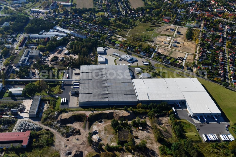 Aerial photograph Fürstenwalde/Spree - Industrial and commercial area of R F L Reifen-Felgen-Logistik Speditions- und Lager GmbH on Traenkestrasse - Langewahler Strassein Fuerstenwalde/Spree in the state Brandenburg