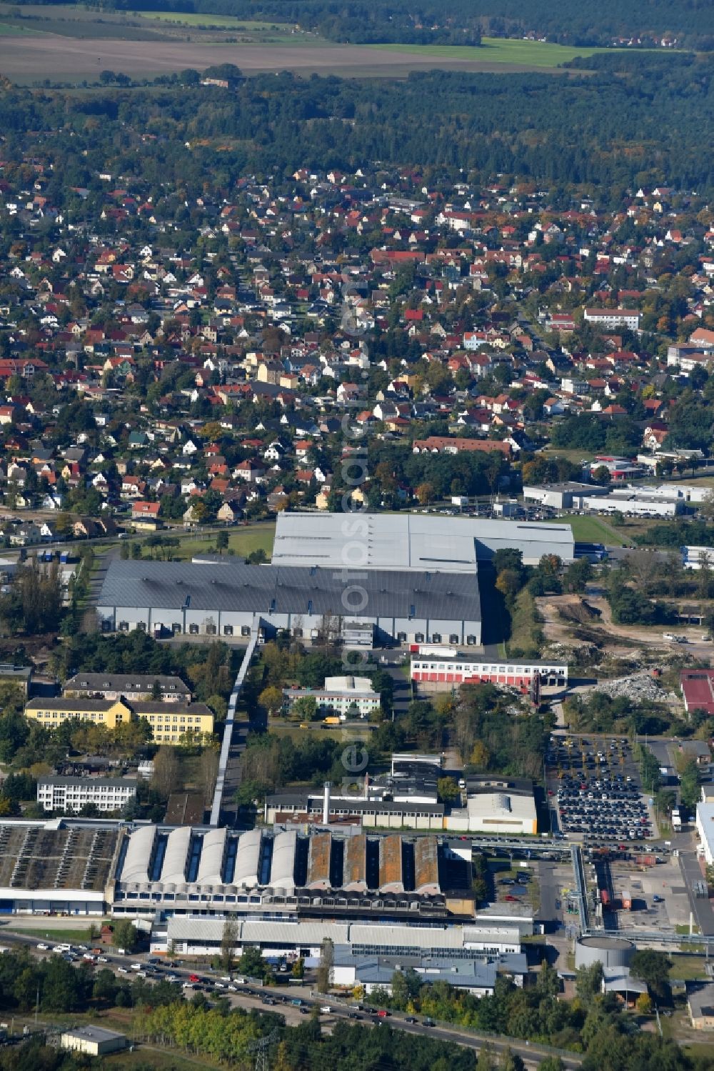 Aerial photograph Fürstenwalde/Spree - Industrial and commercial area of R F L Reifen-Felgen-Logistik Speditions- und Lager GmbH on Traenkestrasse - Langewahler Strassein Fuerstenwalde/Spree in the state Brandenburg