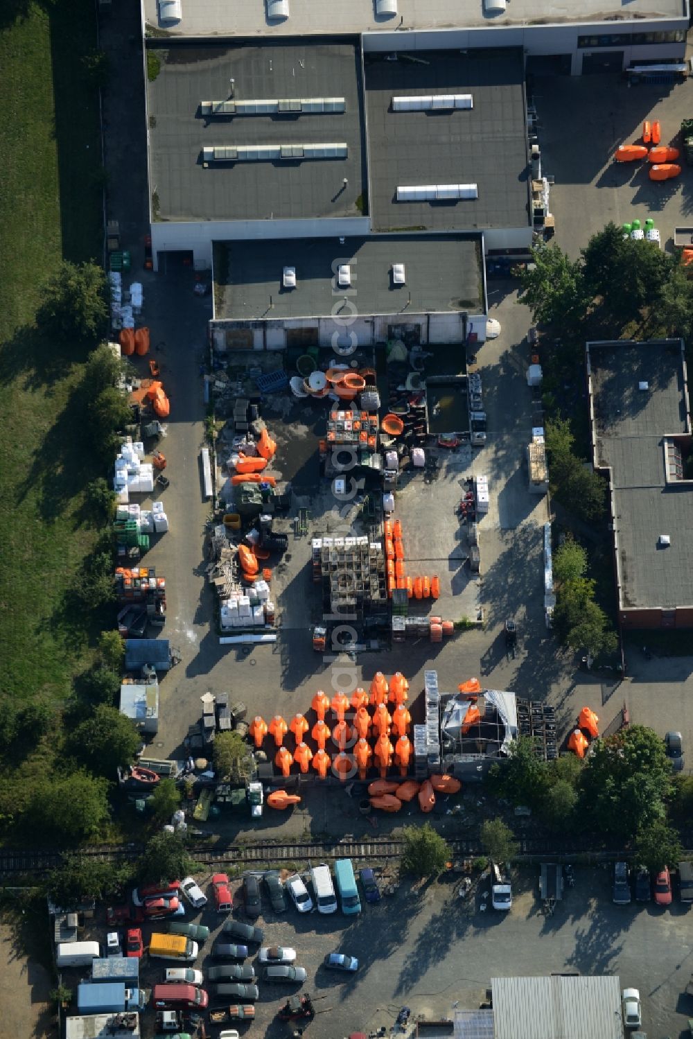 Aerial photograph Braunschweig - Company grounds and facilities of Ruehland Kunststofftechnik GmbH (plastics technology) in Braunschweig in the state of Lower Saxony