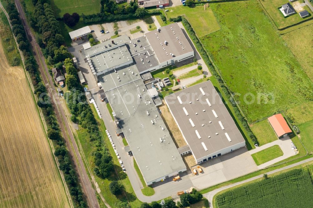 Aerial image Kutenholz - Company grounds and facilities of RPC Verpackungen Kutenholz GmbH in Kutenholz in the state Lower Saxony, Germany