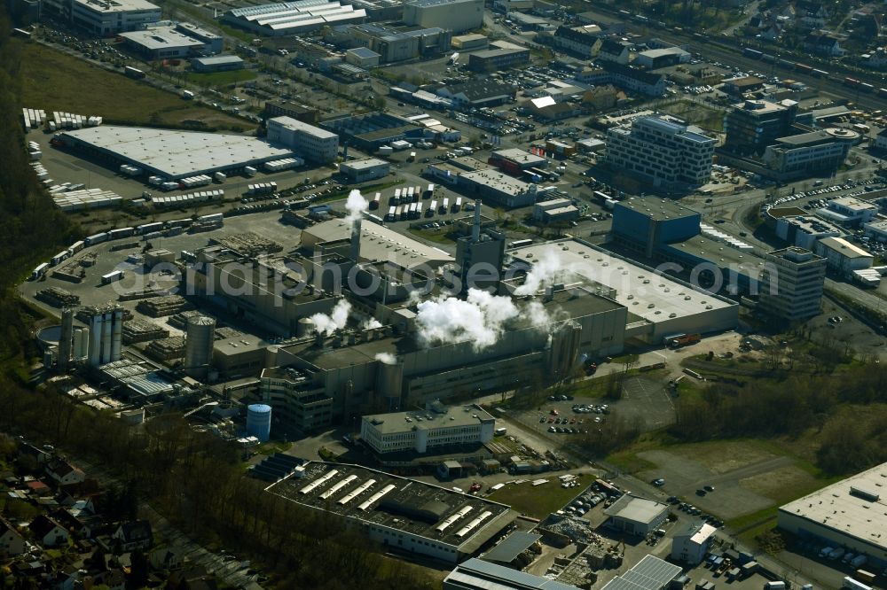 Aschaffenburg from above - Company premises of the DS Smith with halls, company administrations and production facilities in Aschaffenburg in the state Bavaria, Germany