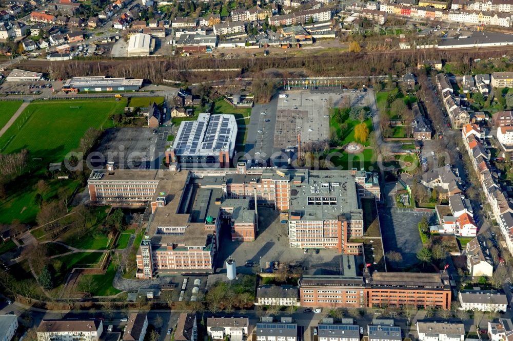 Aerial photograph Mülheim an der Ruhr - Company grounds and facilities of Tengelmann and its administration office in Muelheim on the Ruhr in the state of North Rhine-Westphalia