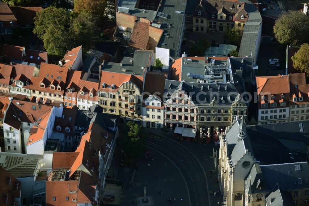 Erfurt from above - Ensemble space Fischmarkt in the inner city center in Erfurt in the state Thuringia