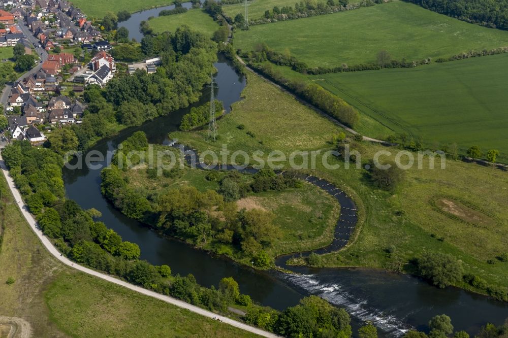 Aerial photograph Werne - Fish ladder in the course of the river of the lip at the weir in Werne in the Ruhr area in North Rhine-Westphalia