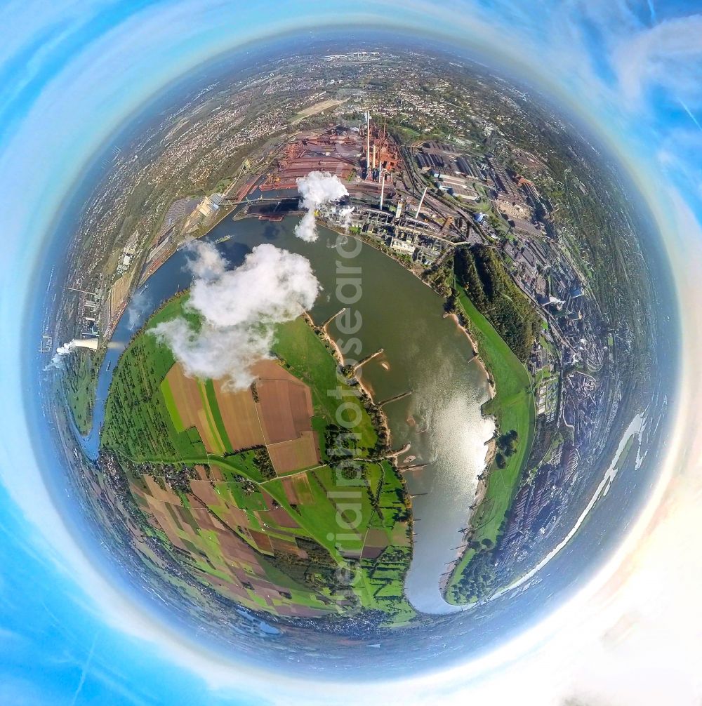 Duisburg from the bird's eye view: Fisheye perspective riparian zones on the course of the river of the Rhine river overlooking the Schwelgern steelworks in Duisburg at Ruhrgebiet in the state North Rhine-Westphalia, Germany