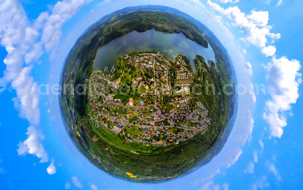 Langscheid from the bird's eye view: Fisheye perspective Shore areas on the lake area of the Sorpesee dam in Langscheid in the Sauerland in the state of North Rhine-Westphalia, Germany