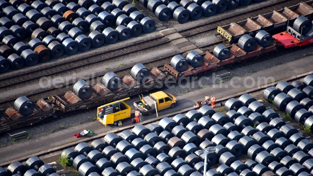 Andernach from the bird's eye view: Flat steel bearings on rollers in Andernach in the state Rhineland-Palatinate, Germany