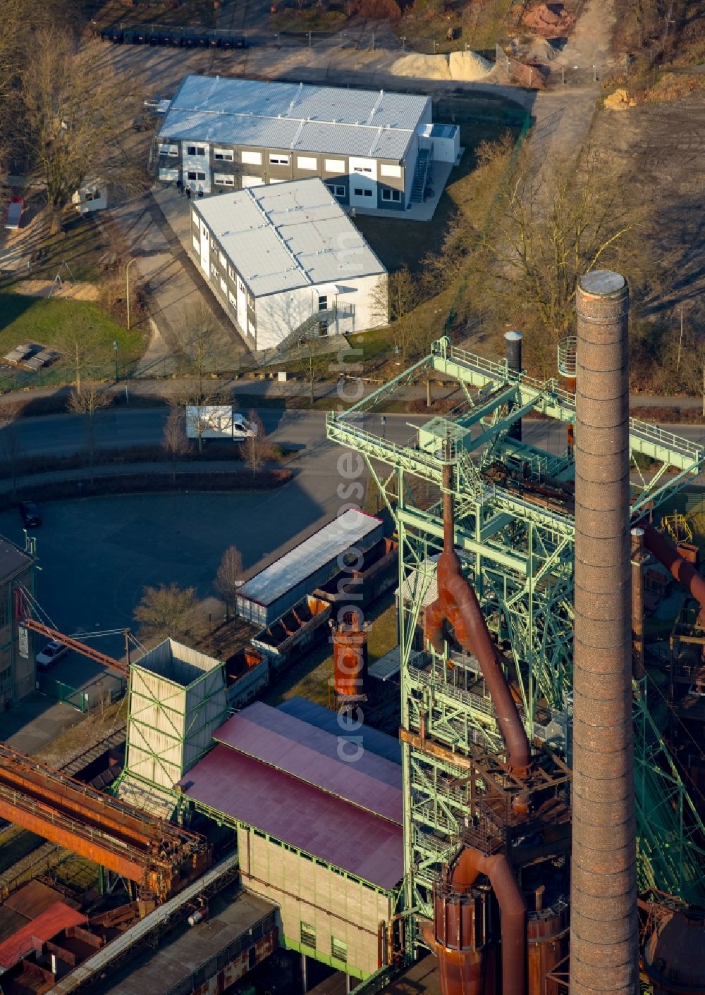 Aerial image Hattingen - Refugee - buildings and containers in the industrial area of Heinrichshuette in Hattingen in the state of North Rhine-Westphalia