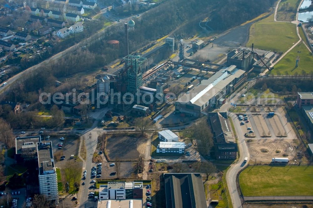 Aerial photograph Hattingen - Refugee - buildings and containers in the industrial area of Heinrichshuette in Hattingen in the state of North Rhine-Westphalia