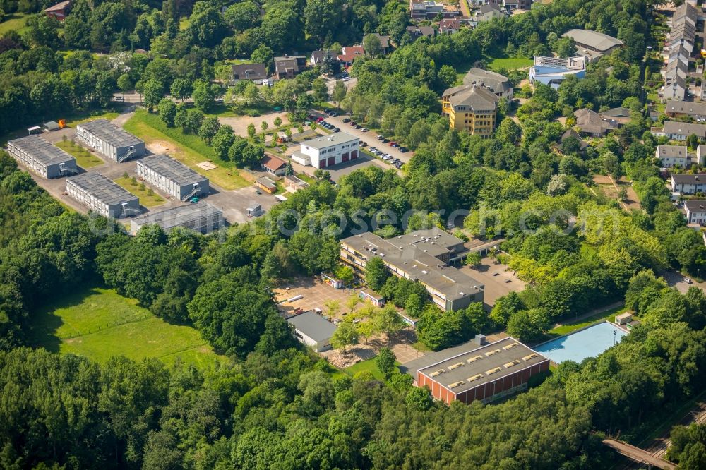 Bochum from the bird's eye view: Container settlement as temporary shelter and reception center for refugees in the district Wattenscheid in Bochum in the state North Rhine-Westphalia, Germany