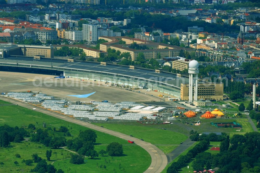 Aerial image Berlin - Container settlement as temporary shelter and reception center for refugees on Columbiadamm in the district Tempelhof in Berlin, Germany