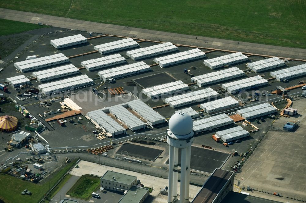 Aerial image Berlin - Container settlement as temporary shelter and reception center for refugees on Columbiadamm in the district Tempelhof in Berlin, Germany