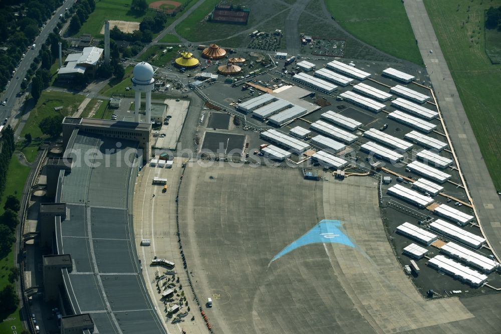 Berlin from the bird's eye view: Container settlement as temporary shelter and reception center for refugees on Columbiadamm in the district Tempelhof in Berlin, Germany