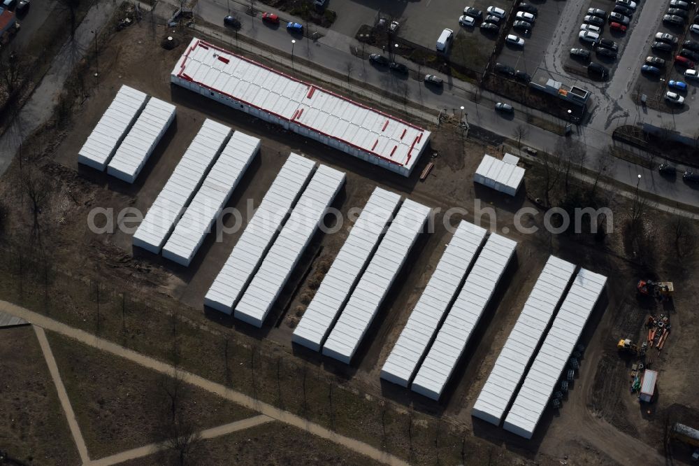 Aerial photograph Berlin - Container settlement as temporary shelter and reception center for refugees Dingolfinger Strasse - Walsheimer Strasse in the district Biesdorf in Berlin