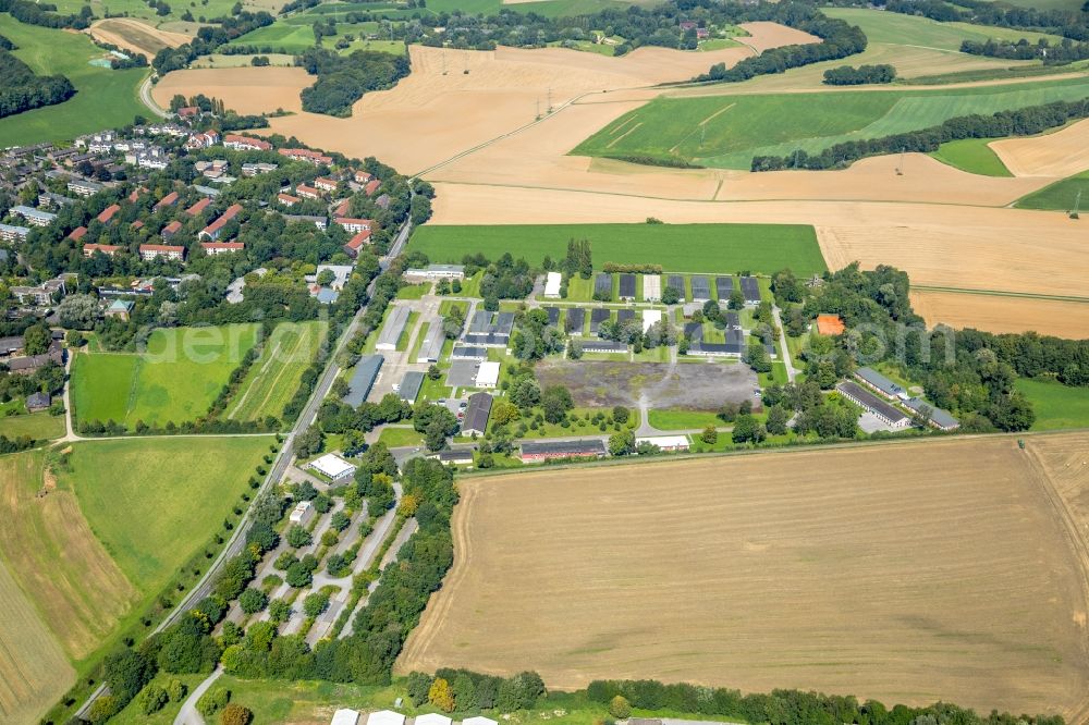 Düsseldorf from above - Container settlement as temporary shelter and reception center for refugees along the Knittkuhler Str. in Bergischen Viertel in Duesseldorf in the state North Rhine-Westphalia, Germany