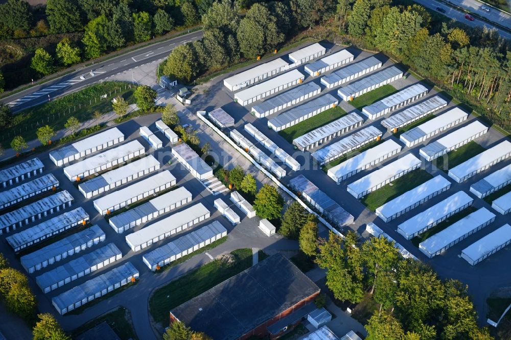 Bad Segeberg from the bird's eye view: Container settlement as temporary shelter and reception center for refugees along the Leopardstrasse in Bad Segeberg in the state Schleswig-Holstein, Germany