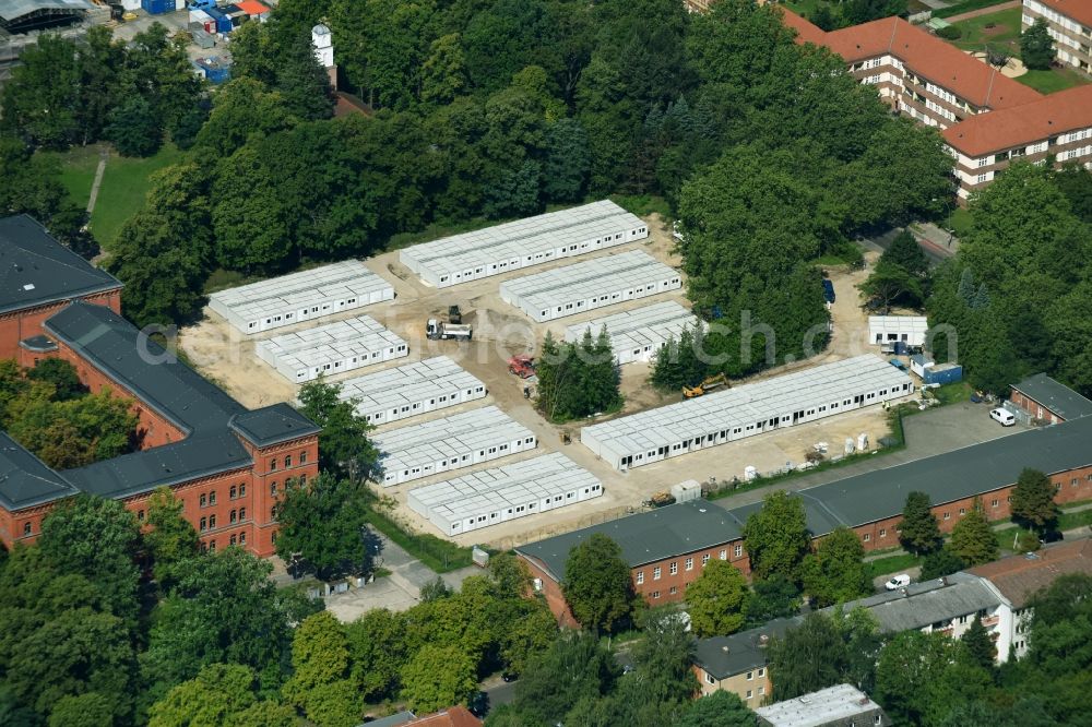 Aerial photograph Berlin - Container settlement as temporary shelter and reception center for refugees Finckensteinallee in the district Steglitz in Berlin, Germany