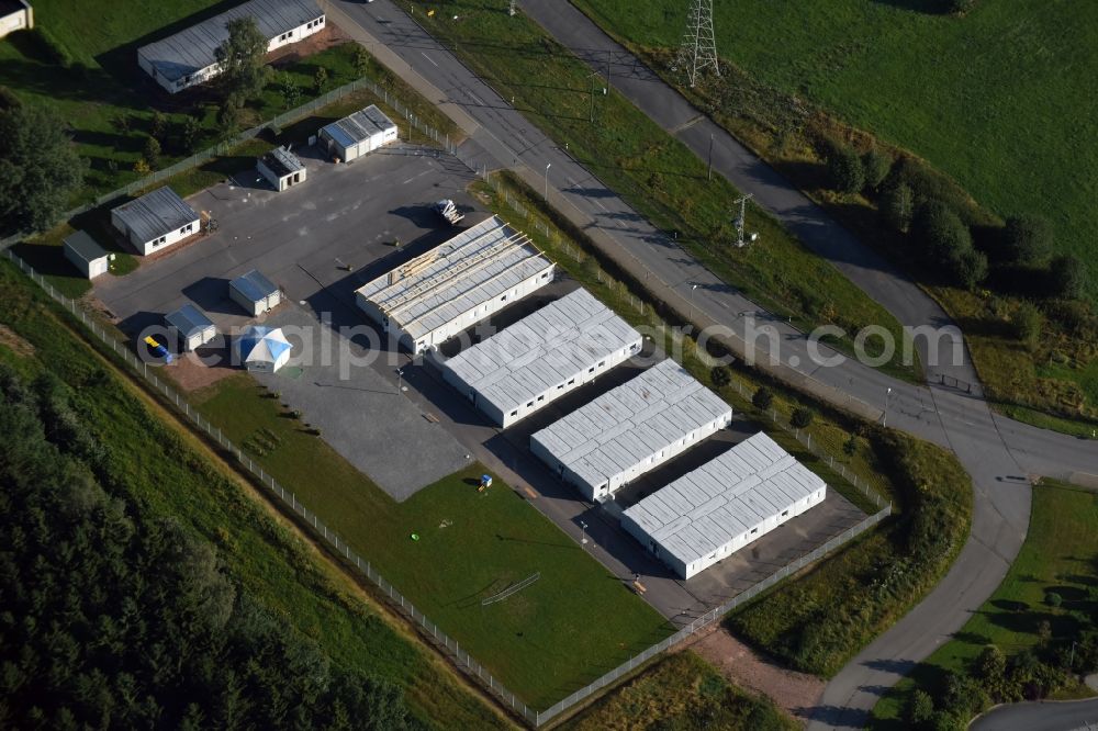 Aerial photograph Jahnsdorf Erzgebirge - Container settlement as temporary shelter and reception center for refugees at the airfield in Jahnsdorf Erzgebirge in the state Saxony