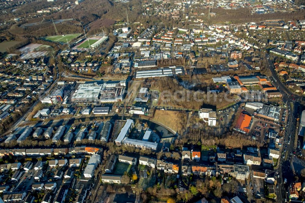 Aerial image Bochum - Refugee's home and asylum lodging container settlement as a temporary accommodation and admission camp on the area of the former bill Holland in the district of Wattenscheid in Bochum in the federal state North Rhine-Westphalia