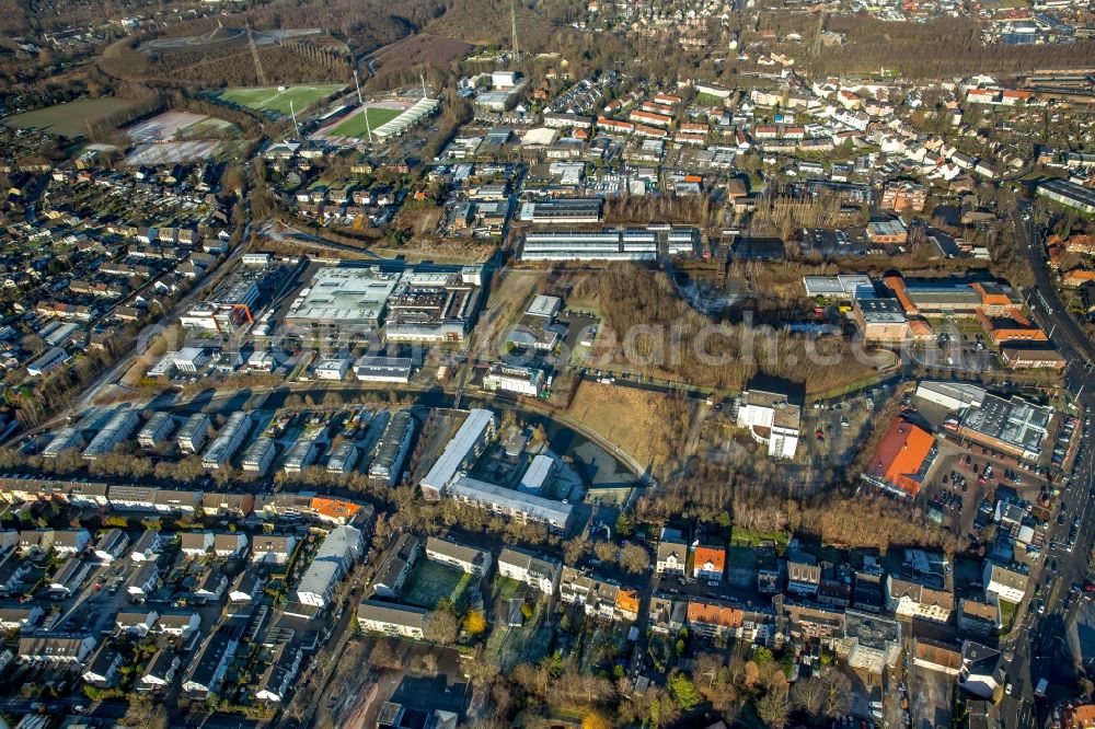 Aerial photograph Bochum - Refugee's home and asylum lodging container settlement as a temporary accommodation and admission camp on the area of the former bill Holland in the district of Wattenscheid in Bochum in the federal state North Rhine-Westphalia