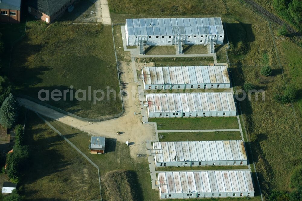 Lüneburg from above - Container settlement as temporary shelter and reception center for refugees Haecklinger Weg in Lueneburg in the state Lower Saxony