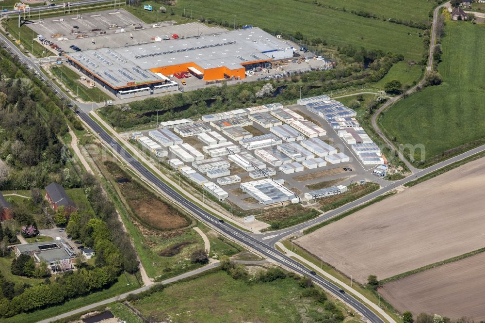 Husum from above - Container settlement as temporary shelter and reception center for refugees in Husum in the state Schleswig-Holstein