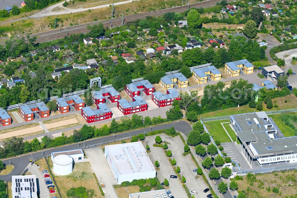 Aerial image Leipzig - Container settlement as temporary shelter and reception center for refugees on Landsteiner Strasse in the district Zentrum-Suedost in Leipzig in the state Saxony, Germany